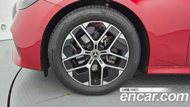 Mercedes-Benz E-Класс 2025 thumb 5