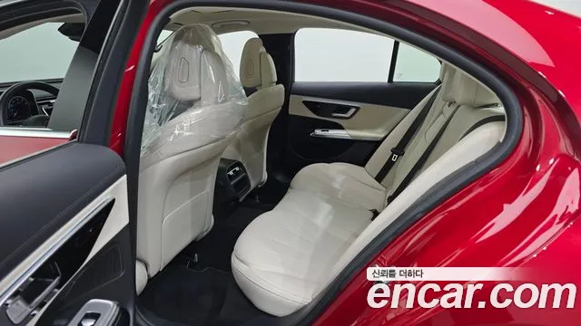 Mercedes-Benz E-Класс 2025 thumb 11