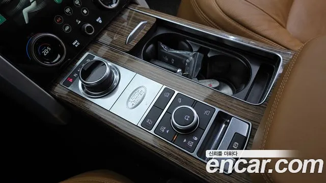 Land Rover Range Rover 2021 thumb 9