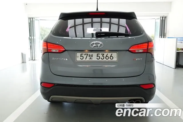 Hyundai Santa Fe 2012 thumb 4