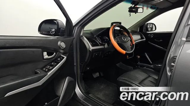 KG_Mobility_Ssangyong KORANDO 2014 thumb 10