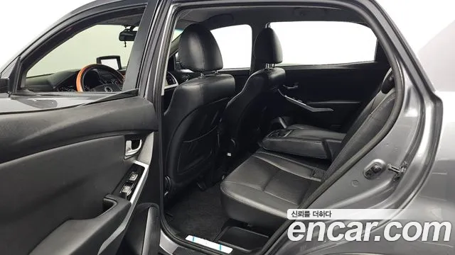 KG_Mobility_Ssangyong KORANDO 2014 thumb 12