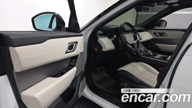 Land Rover Range Rover Velar 2022 thumb 10