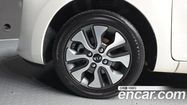 Kia Morning 2015 thumb 5