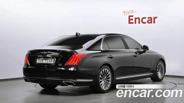Genesis G90 2018 thumb 2