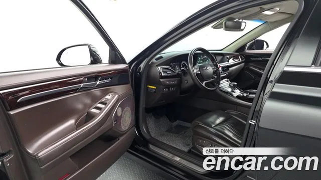 Genesis G90 2018 thumb 10