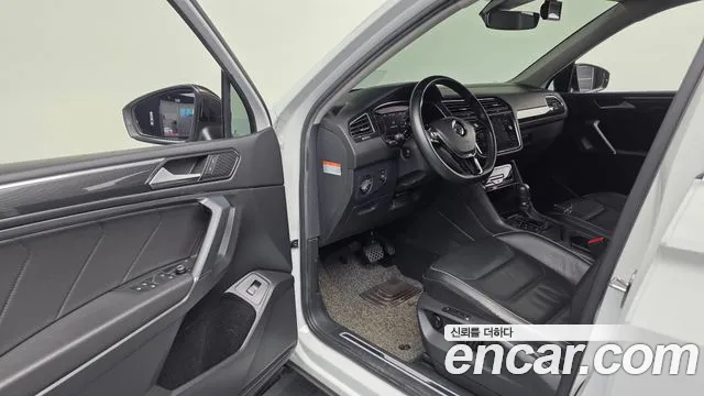 Volkswagen Tiguan 2018 thumb 10