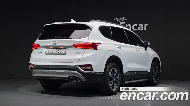 Hyundai Santa Fe 2019 thumb 2