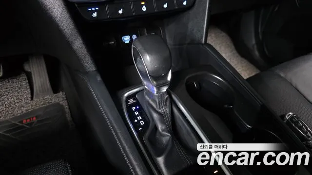 Hyundai Santa Fe 2019 thumb 9
