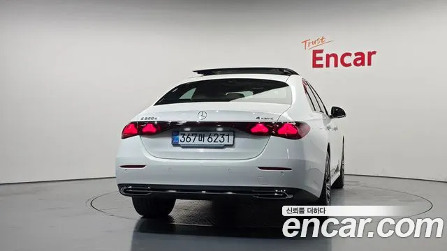 Mercedes-Benz E-Класс 2026 thumb 4