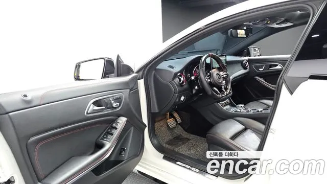 Mercedes-Benz CLA 2017 thumb 10