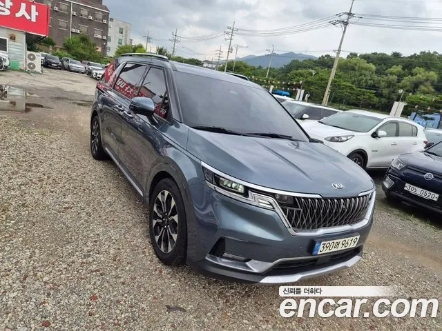 Kia Carnival 2021 thumb 2