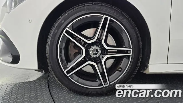Mercedes-Benz CLA 2023 thumb 5