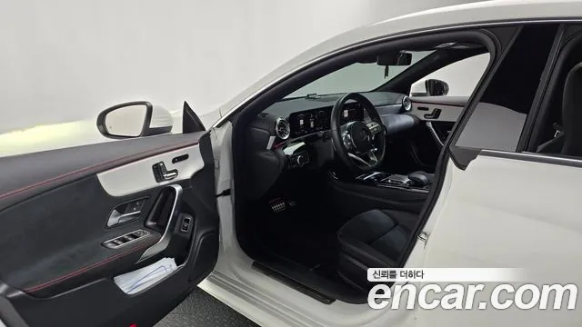Mercedes-Benz CLA 2023 thumb 10