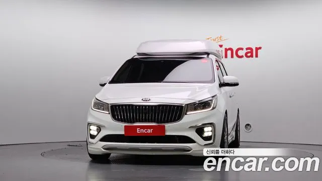 Kia Carnival 2018 thumb 3