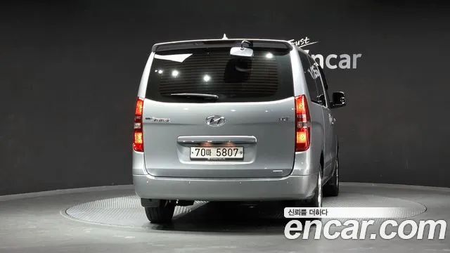 Hyundai Starex 2014 thumb 4