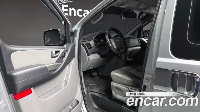 Hyundai Starex 2014 thumb 10