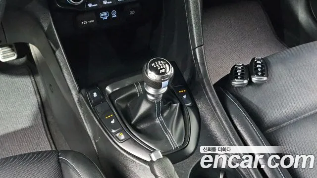 Hyundai Veloster 2019 thumb 8