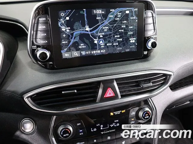 Hyundai Santa Fe 2018 thumb 8