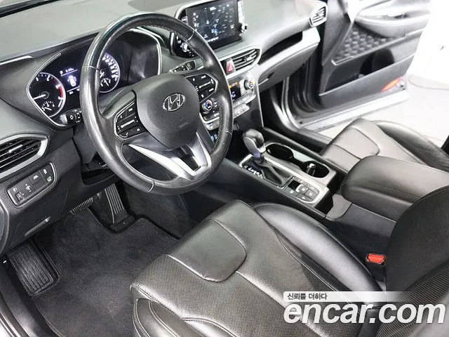 Hyundai Santa Fe 2018 thumb 9