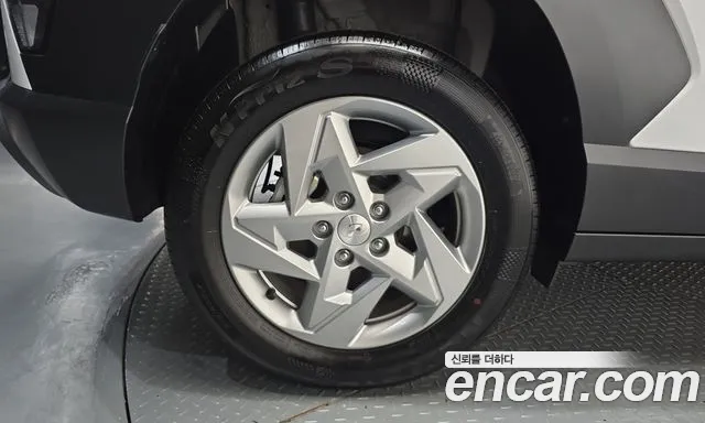 Hyundai Kona 2023 thumb 4