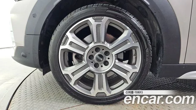 MINI Countryman 2021 thumb 5