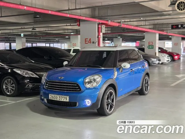 MINI Countryman 2012 thumb 2