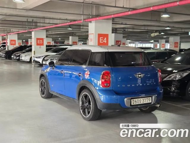 MINI Countryman 2012 thumb 4