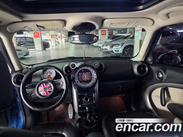MINI Countryman 2012 thumb 9