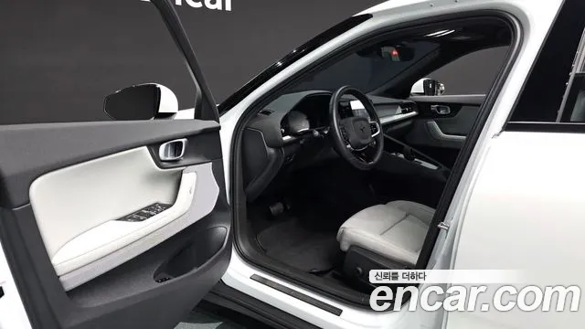 Polestar 2 2025 thumb 10
