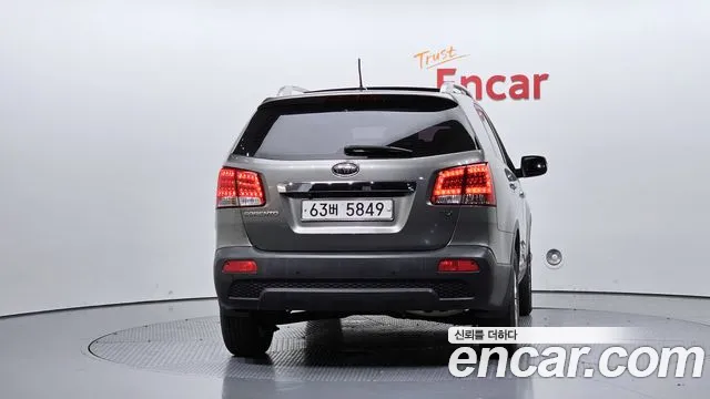 Kia Sorento 2010 thumb 4