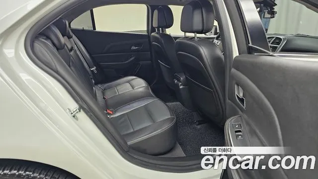ChevroletGMDaewoo Malibu 2015 thumb 11