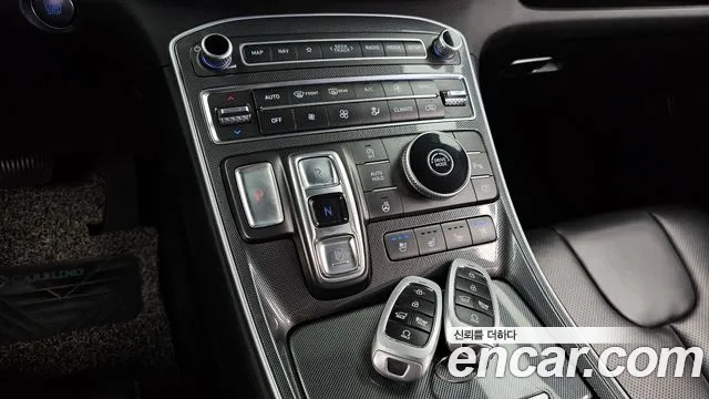 Hyundai Santa Fe 2020 thumb 9