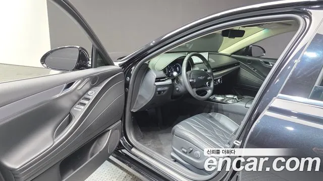 Genesis G80 2022 thumb 10