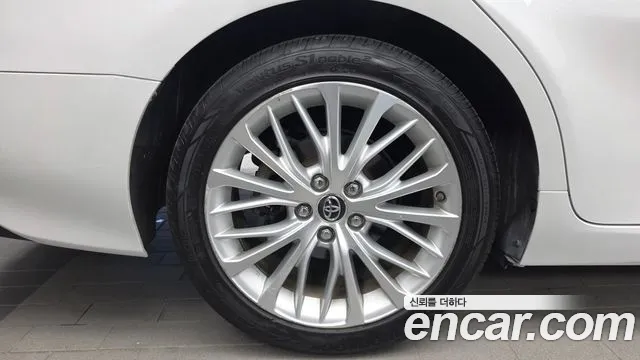 Toyota Camry 2018 thumb 5