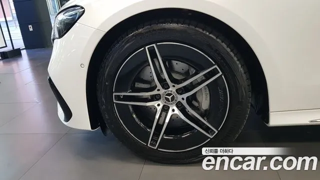 Mercedes-Benz E-Класс 2026 thumb 9