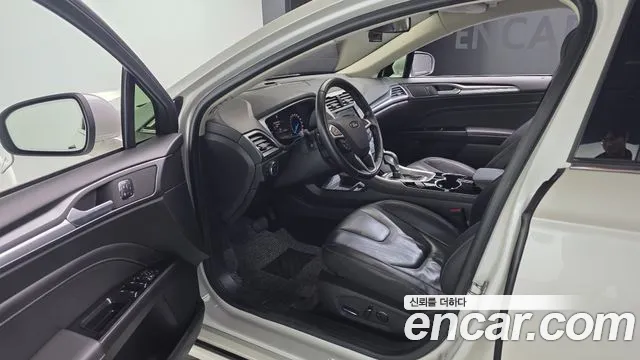 Ford Mondeo 2016 thumb 10