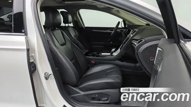 Ford Mondeo 2016 thumb 11