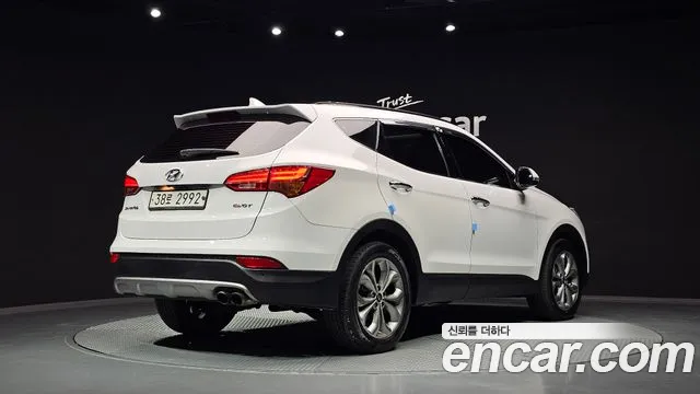 Hyundai Santa Fe 2015 thumb 2