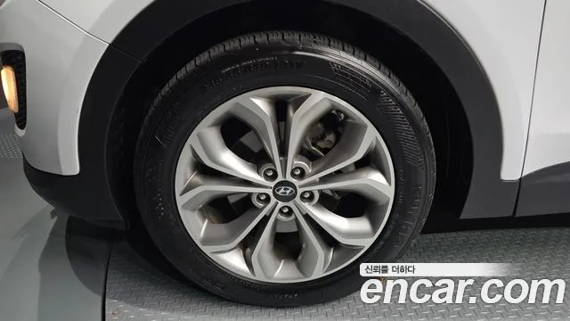 Hyundai Santa Fe 2015 thumb 5