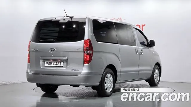 Hyundai Starex 2017 thumb 2