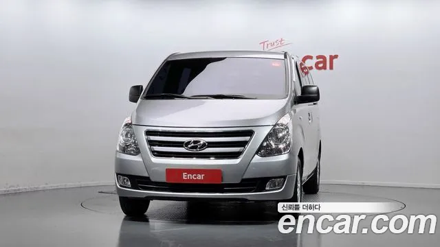 Hyundai Starex 2017 thumb 3