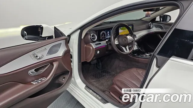 Mercedes-Benz CLS-Class 2019 thumb 9