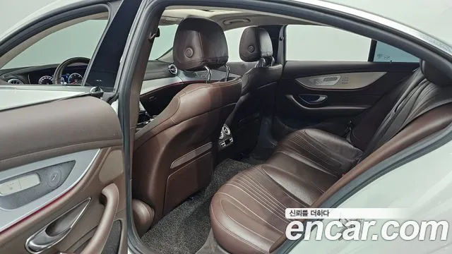 Mercedes-Benz CLS-Class 2019 thumb 11