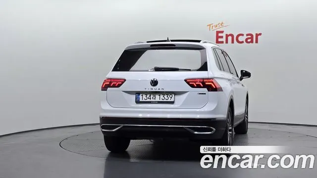 Volkswagen Tiguan 2022 thumb 4
