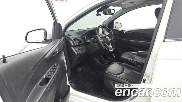 ChevroletGMDaewoo Spark 2015 thumb 10