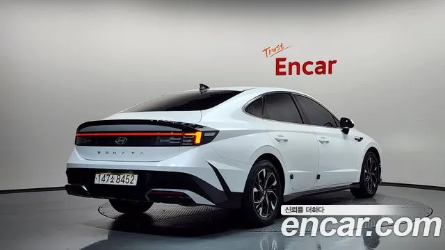 Hyundai Sonata 2023 thumb 2