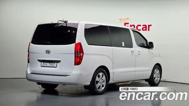 Hyundai Starex 2019 thumb 2