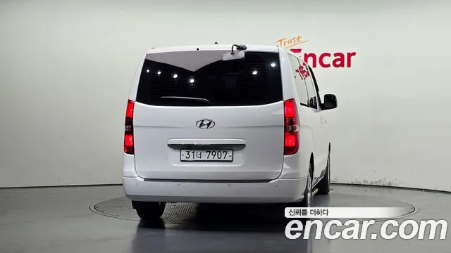 Hyundai Starex 2019 thumb 4