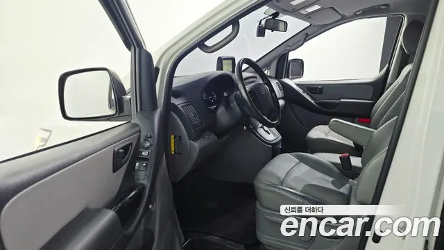 Hyundai Starex 2019 thumb 10